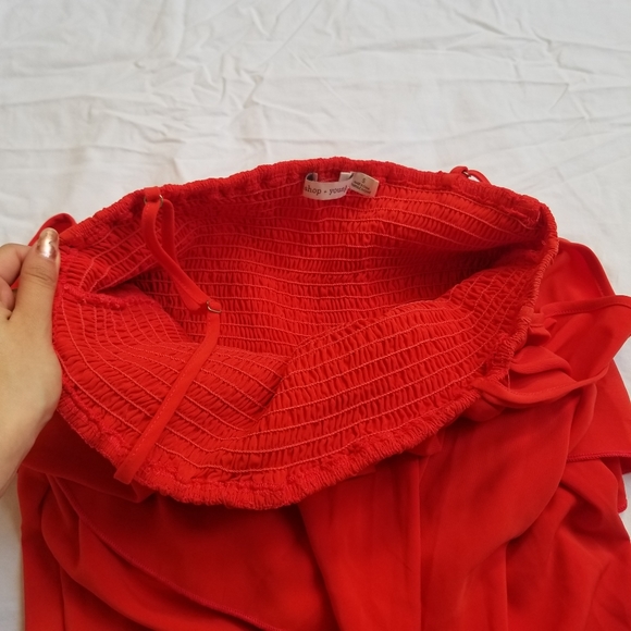 Bishop + Young Red Cold Shouldered Sleeved Bloyse3 - Picture 7 of 8